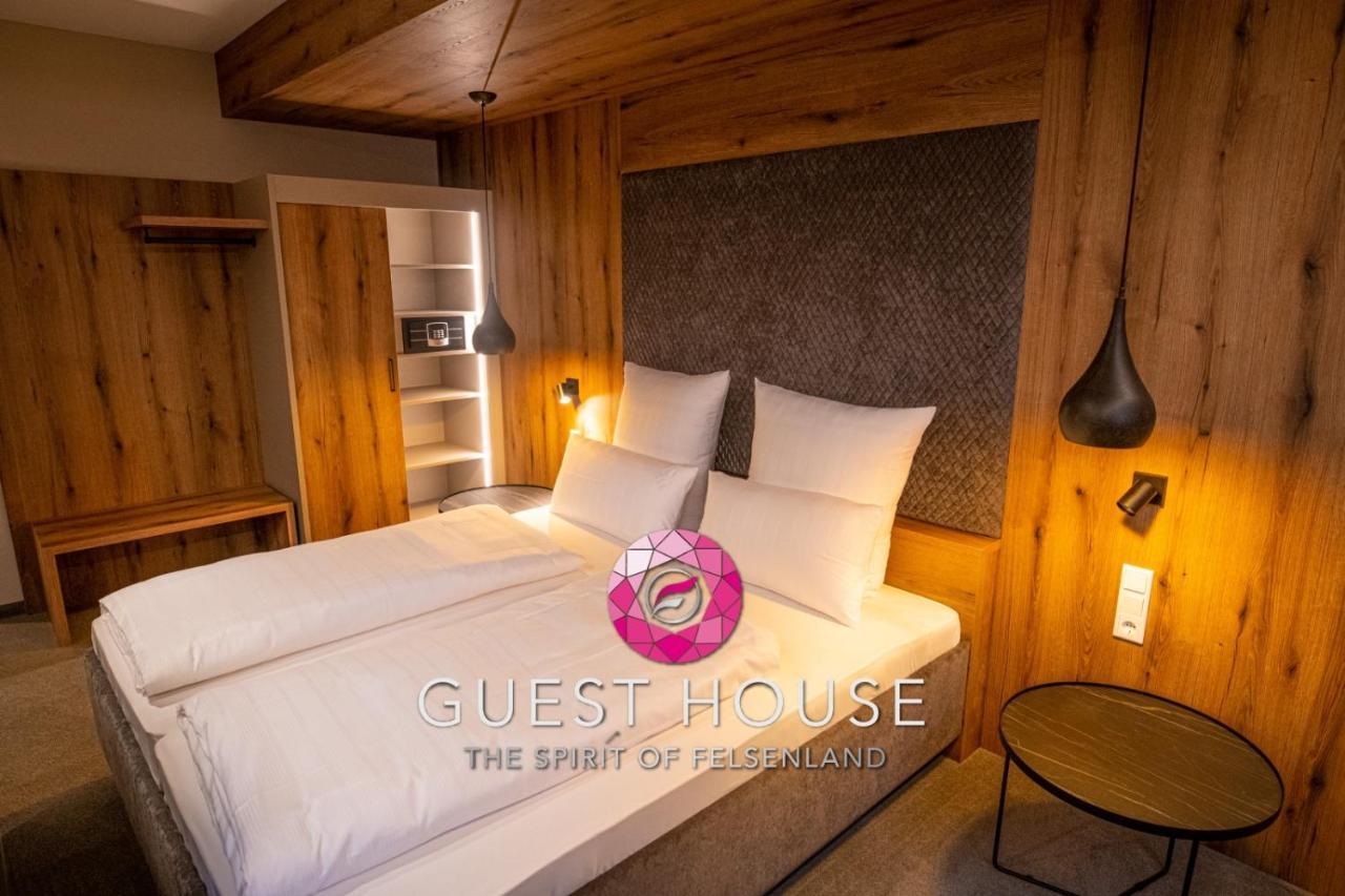 Guesthouse Felsenland Дан Екстериор снимка