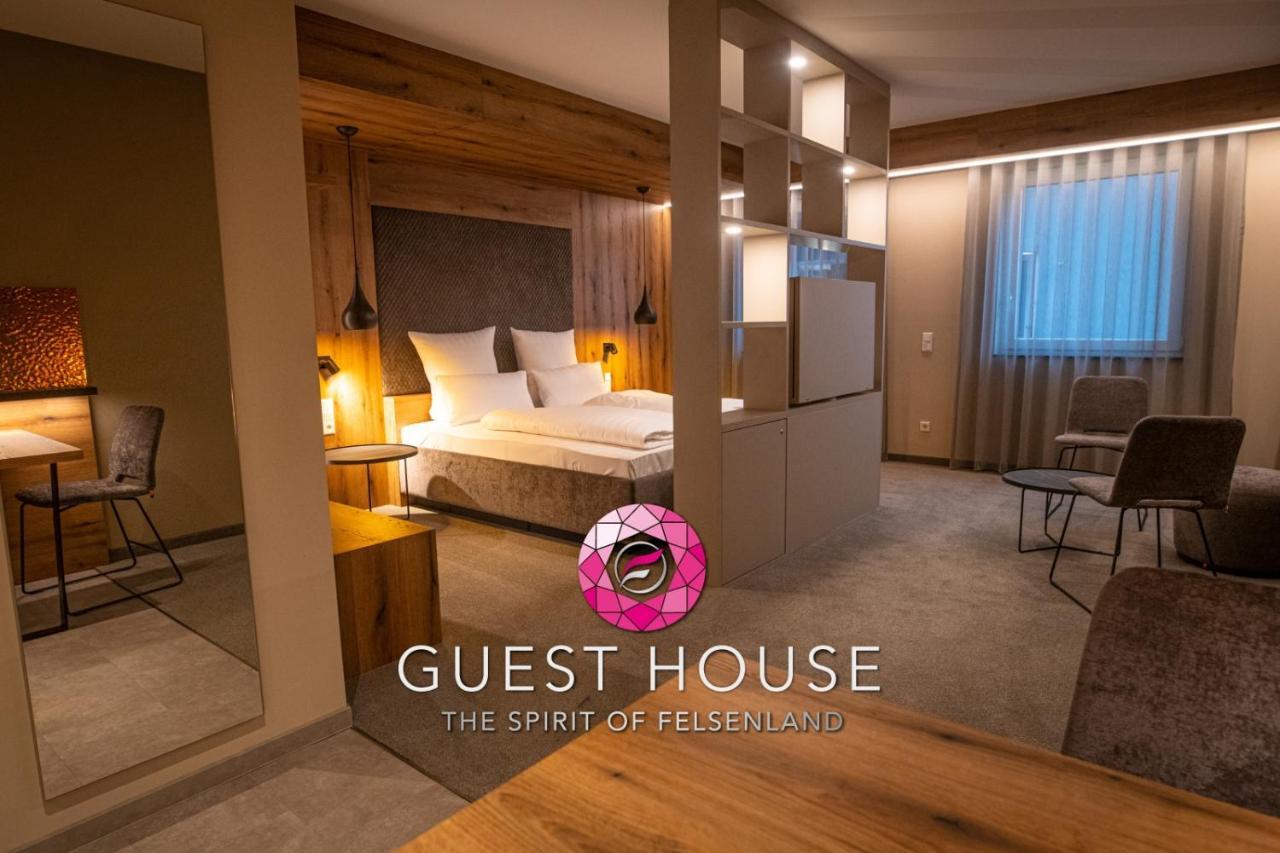 Guesthouse Felsenland Дан Екстериор снимка